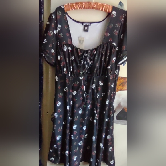 Goth Skull With Roses Empire Midi Dress Spring or Summer Size 16 Plus/0 label - Picture 12 of 12